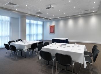 Adina Apartment Hotel Sydney, Harbourside - Darwin Holiday 2