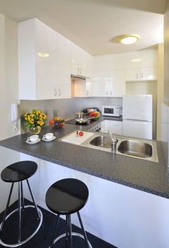 Metro Apartments On Darling Harbour - Sydney - Darwin Holiday 16