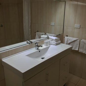 Country Comfort Hunts Liverpool - Darwin Holiday 36
