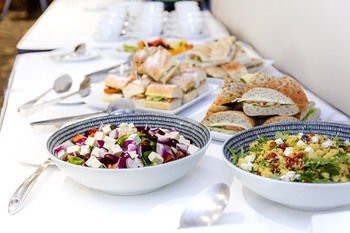 Radisson Hotel & Suites Sydney - Darwin Holiday 18