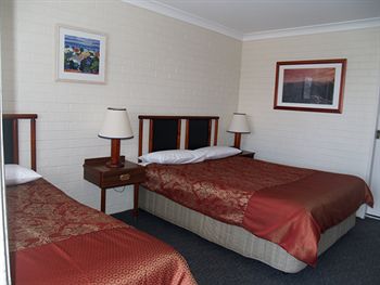 Pigeon House Motor Inn - Darwin Holiday 1