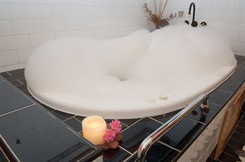 Moments Mountain Retreat - Darwin Holiday 5