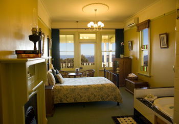 Moments Mountain Retreat - Darwin Holiday 11