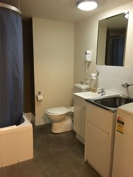 Waldorf The Entrance Serviced Apartments - Darwin Holiday 9