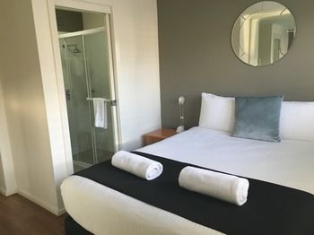 Waldorf The Entrance Serviced Apartments - Darwin Holiday 33