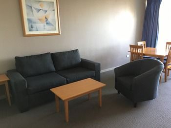 Waldorf The Entrance Serviced Apartments - Darwin Holiday 55