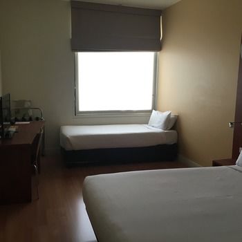 Ramada Encore Dandenong - Darwin Holiday 13