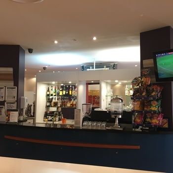 Ramada Encore Dandenong - Darwin Holiday 18