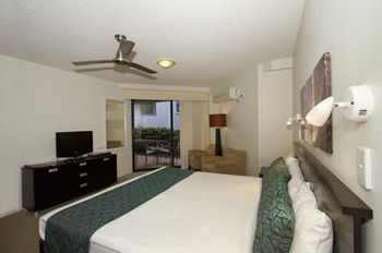 Beach Retreat Coolum - Darwin Holiday 24