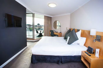 Pullman Quay Grand Sydney Harbour - Darwin Holiday 1