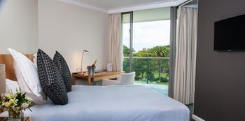 Pullman Quay Grand Sydney Harbour - Darwin Holiday 3
