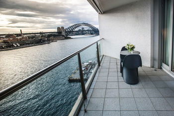 Pullman Quay Grand Sydney Harbour - Darwin Holiday 11