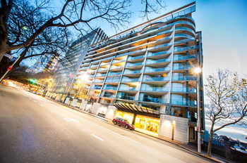 Pullman Quay Grand Sydney Harbour - Darwin Holiday 13