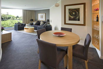 Pullman Quay Grand Sydney Harbour - Darwin Holiday 16