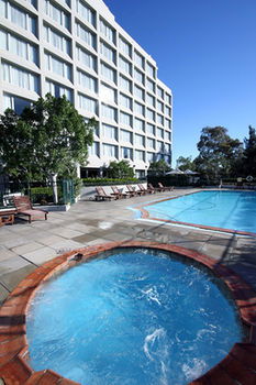 Mercure Sydney Parramatta - Darwin Holiday 0