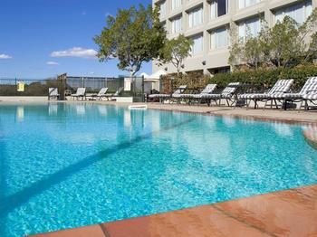Mercure Sydney Parramatta - Darwin Holiday 5