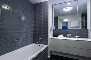 Grand Mercure Apartments Docklands - Darwin Holiday 44
