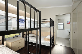 Sydney Lakeside Holiday Park - Darwin Holiday 7