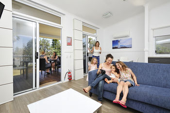 Sydney Lakeside Holiday Park - Darwin Holiday 10