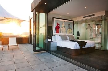 Art Series - The Cullen - Darwin Holiday 6