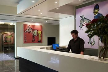 Art Series - The Cullen - Darwin Holiday 45