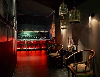 Art Series - The Cullen - Darwin Holiday 0