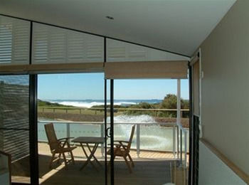 Caves Beachside Hotel - Darwin Holiday 1