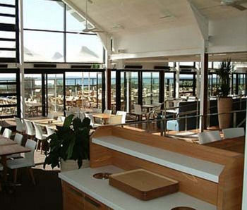 Caves Beachside Hotel - Darwin Holiday 11