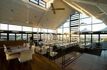 Caves Beachside Hotel - Darwin Holiday 12