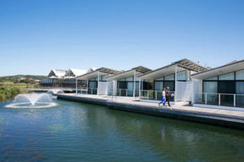 Caves Beachside Hotel - Darwin Holiday 16