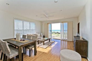 Caves Beachside Hotel - Darwin Holiday 43