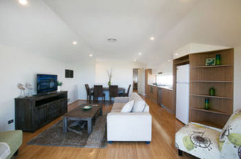 Caves Beachside Hotel - Darwin Holiday 47