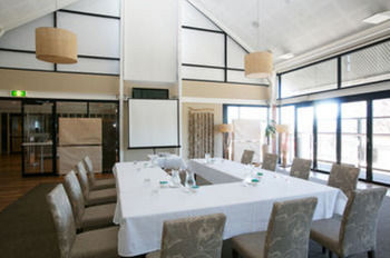 Caves Beachside Hotel - Darwin Holiday 49