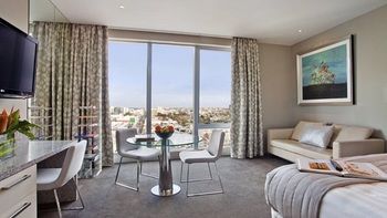 Art Series - The Olsen - Darwin Holiday 37