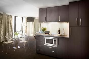 Art Series - The Olsen - Darwin Holiday 53