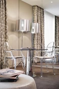 Art Series - The Olsen - Darwin Holiday 56