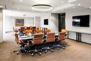 Art Series - The Olsen - Darwin Holiday 57