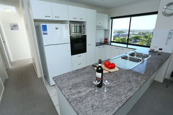 San Marino By The Sea Apartments - Darwin Holiday 52