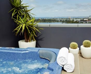 Art Series-The Blackman - Darwin Holiday 12