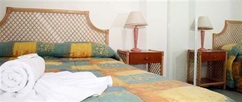 Excellsior - Darwin Holiday 11