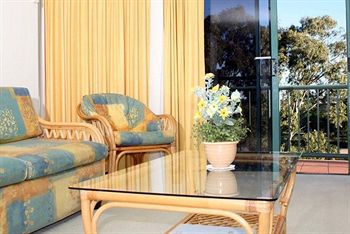 Excellsior - Darwin Holiday 18