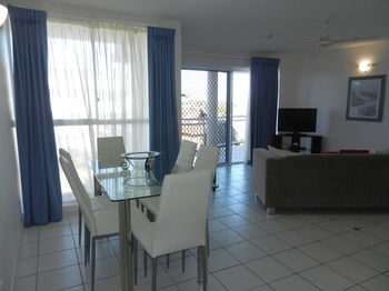 Beachside Resort - Kawana Waters - Darwin Holiday 48