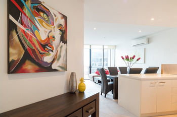 AKOM Docklands - Darwin Holiday 20