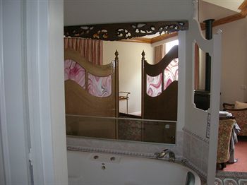 A Camelot Tower & Penthouse - Darwin Holiday 19