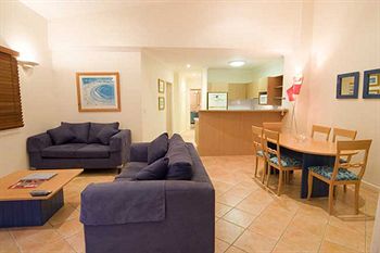 Twin Quays Noosa Resort - Darwin Holiday 28