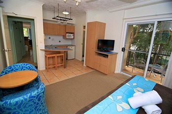 Twin Quays Noosa Resort - Darwin Holiday 33