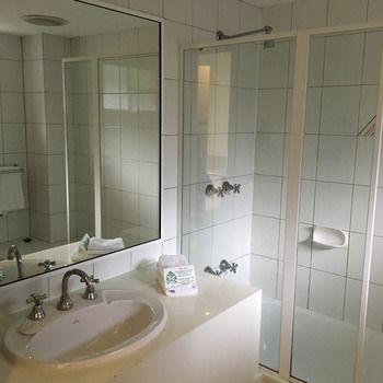 Eltham Gateway Hotel - Darwin Holiday 1