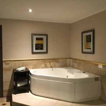 Eltham Gateway Hotel - Darwin Holiday 5