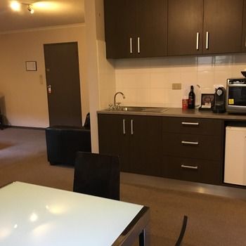 Eltham Gateway Hotel - Darwin Holiday 26