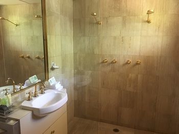 Eltham Gateway Hotel - Darwin Holiday 49